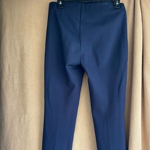 NWOT Juliet Ponte knit. 000R is the same as a women’s size 0.